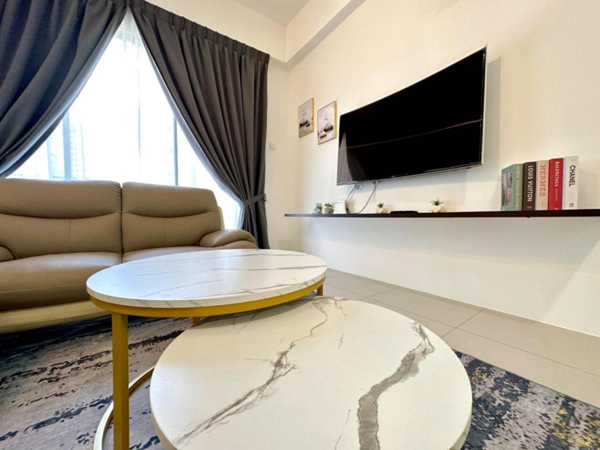 Cozy By Comfort Apartment